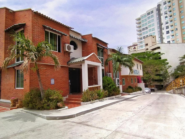 Hotel Brisas Marinas