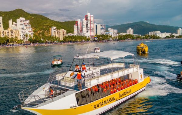 Tour bahía en catamaran